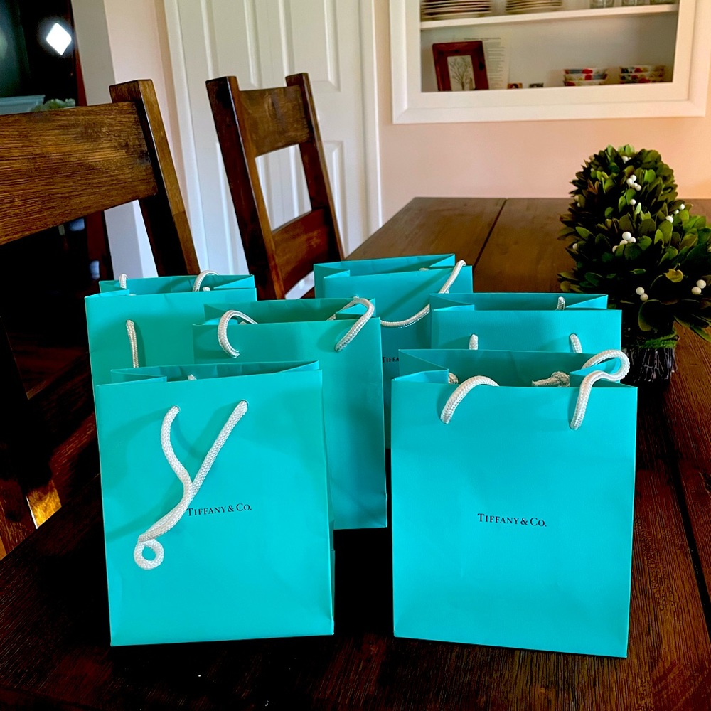 6 Tiffany and Co shopping bags